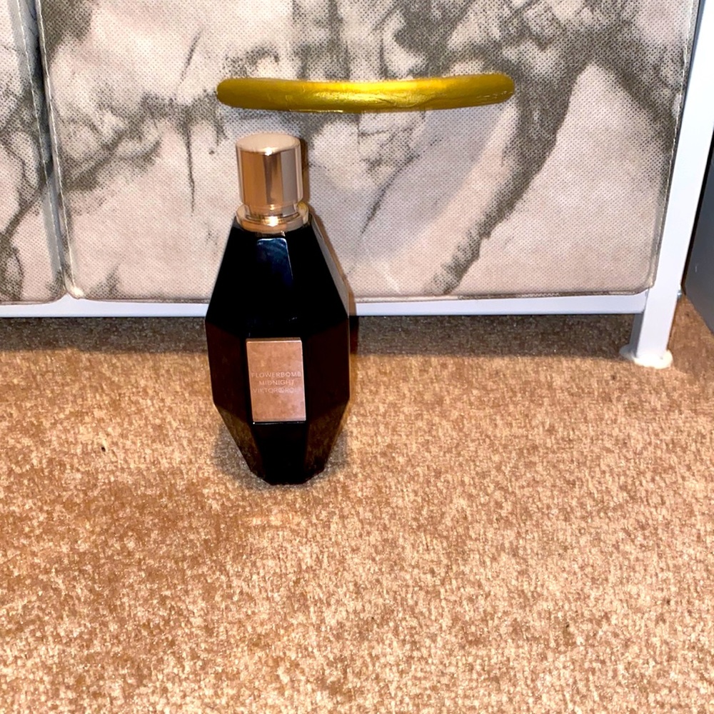 New Viktor & Rolf Flowerbomb Midnight 3.4